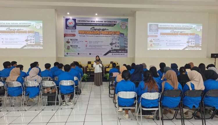 Menyiapkan Akuntan Masa Depan: Seminar Profesionalisme Program Studi Akuntansi UBSI Bogor