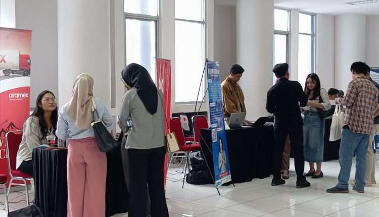 Gebyar FEB Career Expo 2024 Universitas BSI Sukses Digelar, Berikan Akses Karier Luas untuk Generasi Muda