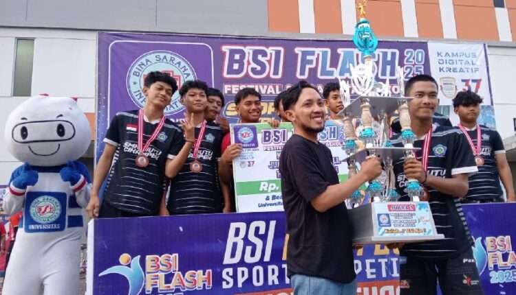 SMK TI Muhammadiyah 1 Raih Juara 3 di BSI Flash 2025: Kekompakan dan Mental Baja Jadi Kunci Sukses