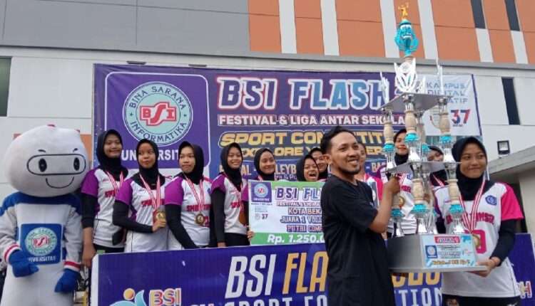 SMAN 7 Tambun Selatan Ukir Sejarah! Tim Voli Putri Sabet Juara 1 di BSI Flash 2025