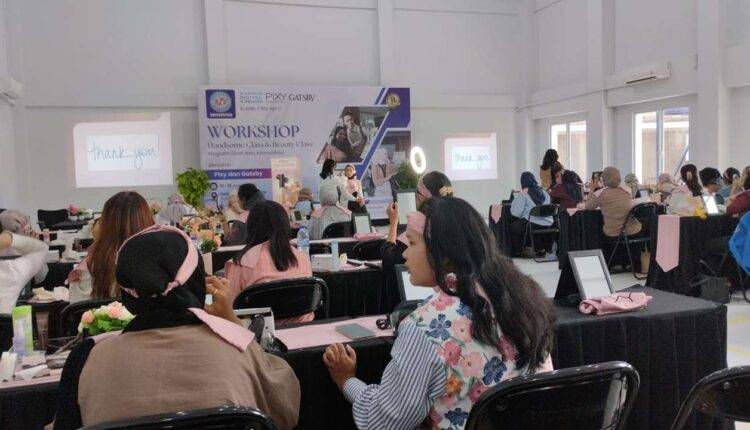 Beauty and Handsome Class UBSI: Membangun Citra Diri Mahasiswa Ilmu Komunikasi Menuju Kesuksesan Karier