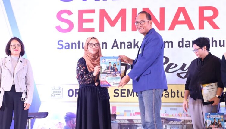 Kisah Sukses Ajeng Pangestu di SEMOT Periode Maret 2025 UBSI: Ubah Kegagalan Jadi Peluang