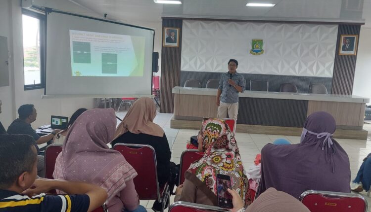 Dosen Kampus Digital Kreatif UBSI Berikan Pengalaman dalam Internet