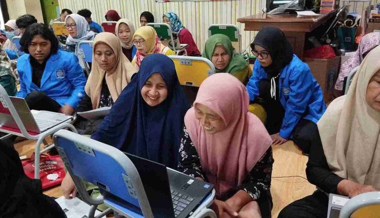 Dosen UBSI Gelar Pelatihan Microsoft Excel di SPS Mawar Indah: Tingkatkan Literasi Digital Masyarakat Lewat Pengabdian Masyarakat