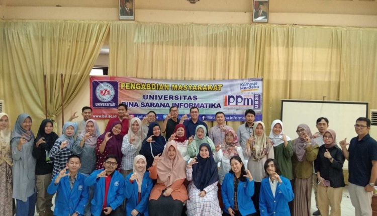 Dosen BSI Beri Pelatihan Kreatif, Buka Wawasan Teknologi bagi Masyarakat