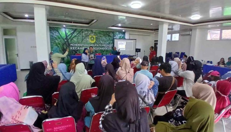 Dosen UBSI Latih UMKM Pabuaran Susun Laporan Arus Kas secara Efektif dan Tepat Guna