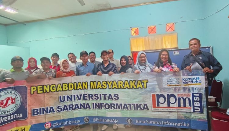 Dosen UBSI Latih LMK 02 Bambu Apus Jadi Agen Perubahan Komunikatif