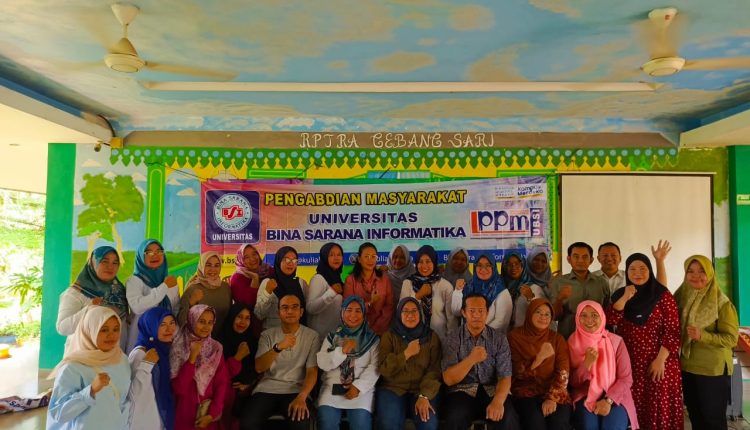 UBSI Berikan Pelatihan Microsoft Word bagi PKK Bambu Apus: Dorong Digitalisasi Laporan Bulanan PKK