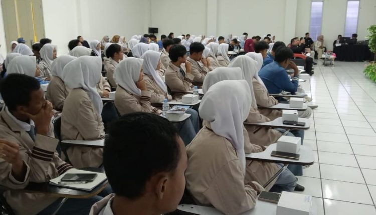 Gak Cuma Bisa Dagang, Tapi Tahu Aturan Main – Kuliah di Hukum Bisnis UBSI