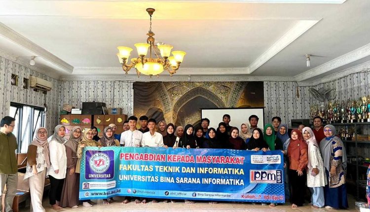 Transformasi Digital Untuk Semua: Pelatihan Website E-Commerce Berbasis AI Untuk Warga RT. 10 Mampang Jakarta Selatan