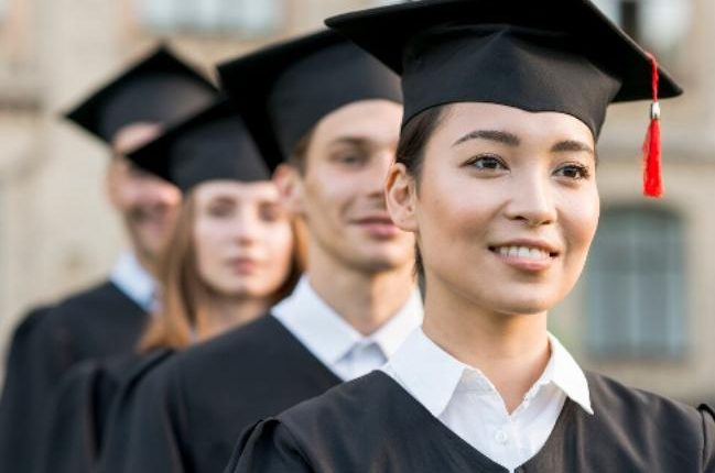 UBSI 37 tahun “Dari Kursi Kuliah ke Dunia Kerja”