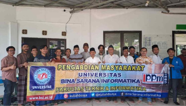 Dosen UBSI Dorong Literasi Digital Masjid Lewat Pelatihan Absensi Berbasis Google Form