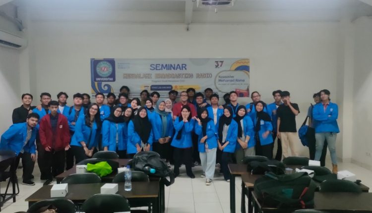 Mic On, Passion Nyala! UBSI Bentuk Generasi Penyiar Masa Depan