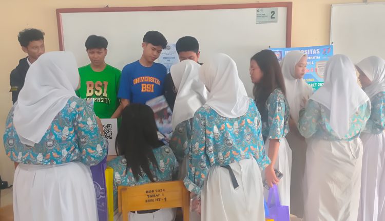 Edufair UBSI di Sekolah SMK Hangtuah 1, Jakarta