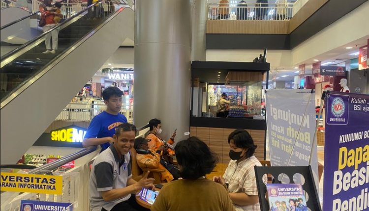 Kuliah Nggak Asal Pilih! Temukan Jurusan Tepatmu di Open Booth UBSI Cengkareng
