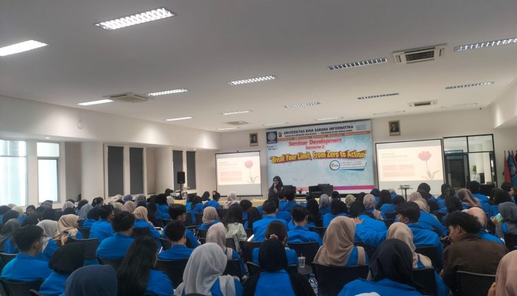 Seminar Self Development Mahasiswa UBSI Kramat 98 bersama Prawita Ayu Setianingtyas