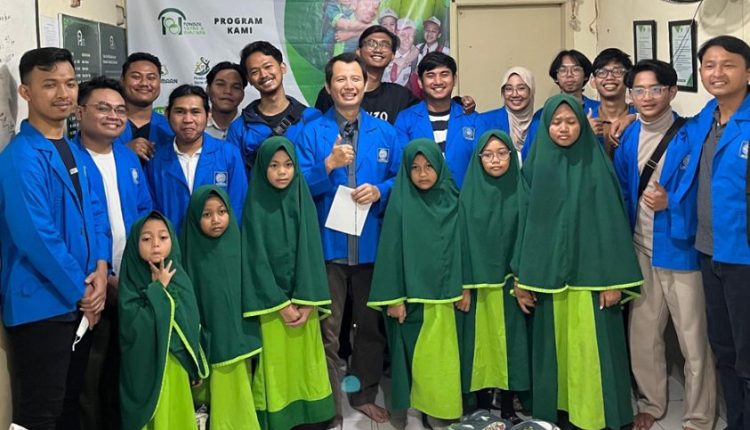 Tanamkan Akhlak