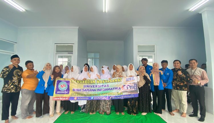 UBSI Tegal Tingkatkan Kompetensi Santri: Tanamkan Jiwa Technopreneurship Digital di Ponpes Riyadus Sholihin