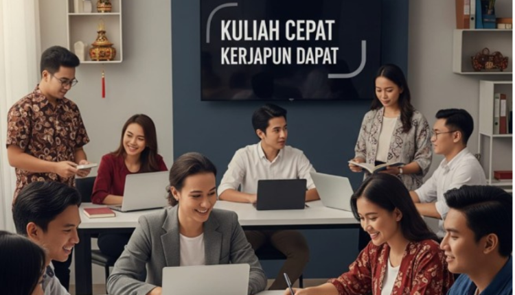 Mahasiswa Kelas Karyawan UBSI belajar aktif di malam hari dengan konsep “Kuliah Cepat, Kerja pun Dapat”.