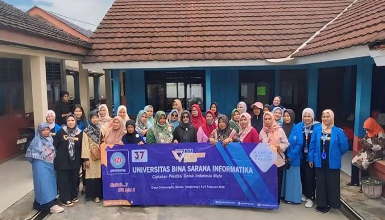 Mahasiswa Kampus Digital Kreatif UBSI Bawa Perubahan Nyata di Desa Cikasungka Melalui BSI Explore 2025