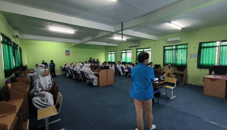 UBSI Bekali Siswa SMKN 6 Bekasi: Kuasai Dasar Python, Siap Jadi Talenta Digital Unggul