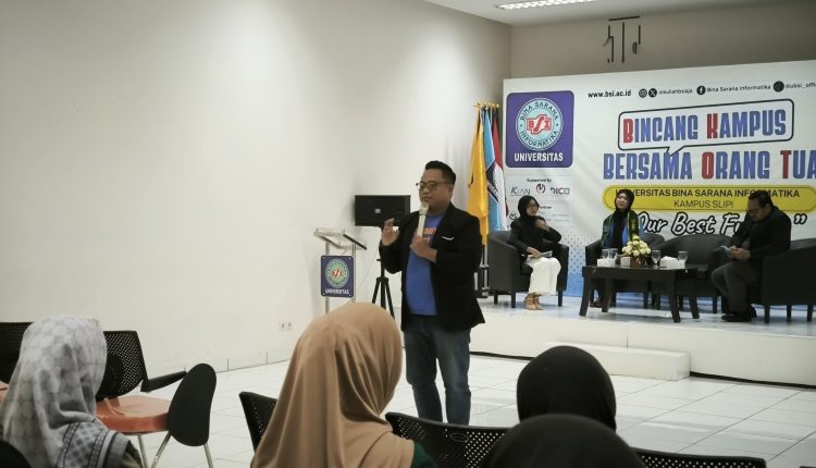 Tak Hanya Mendidik Mahasiswa, UBSI Libatkan Orang Tua Sejak Awal