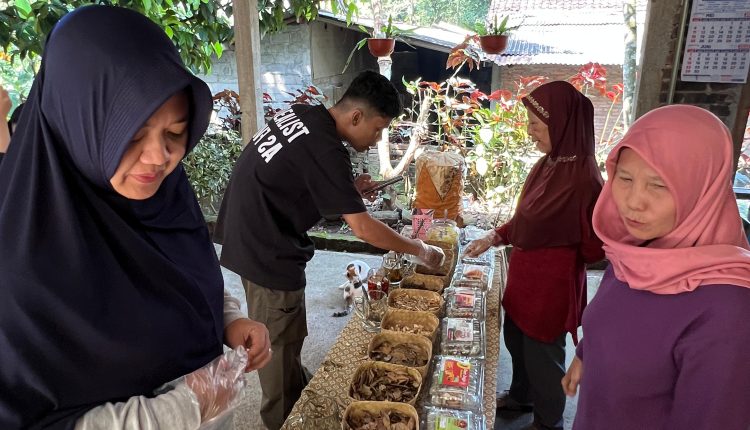 Kemasan Penuh Cerita: Dosen UBSI Latih UMKM Pentingsari Jadi Jawara Branding