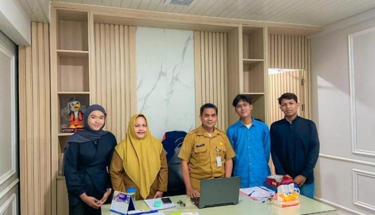 Mahasiswa UBSI Tangerang menyerahkan website E-Kinerja THL kepada Dinas Kebudayaan dan Pariwisata Kota Tangerang