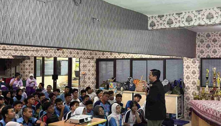 UBSI Kampus Jatiwaringin Bangun Kesadaran Digital Siswa Lewat Edukasi Judi Online