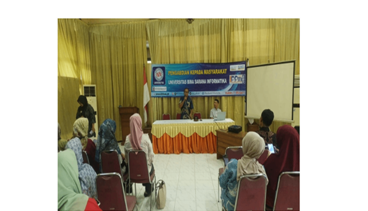 Hemat Energi Mulai dari Rumah, UBSI Beri Pelatihan ke Kader PKK