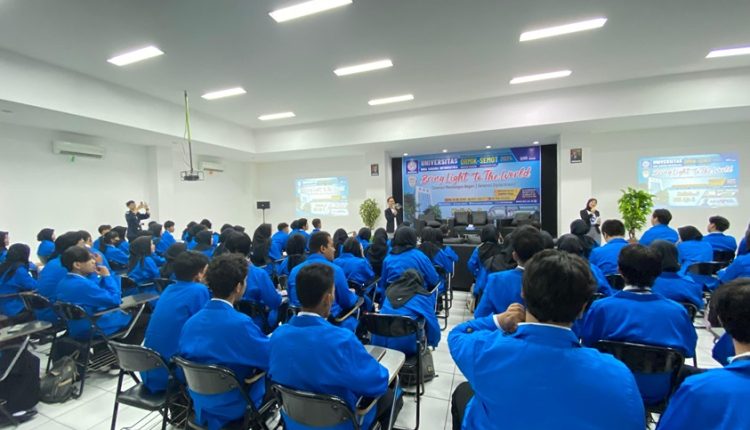 ORMIK UBSI Tegal 2024 Hadirkan Semangat “Bring Light to the World” bagi Mahasiswa Baru