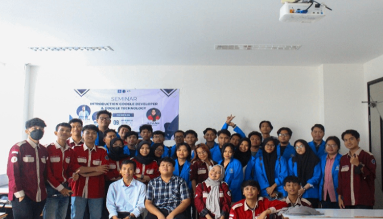 BEM FTI UBSI Gandeng GDSC Gelar Seminar Teknologi Google, Dorong Mahasiswa Melek Digital