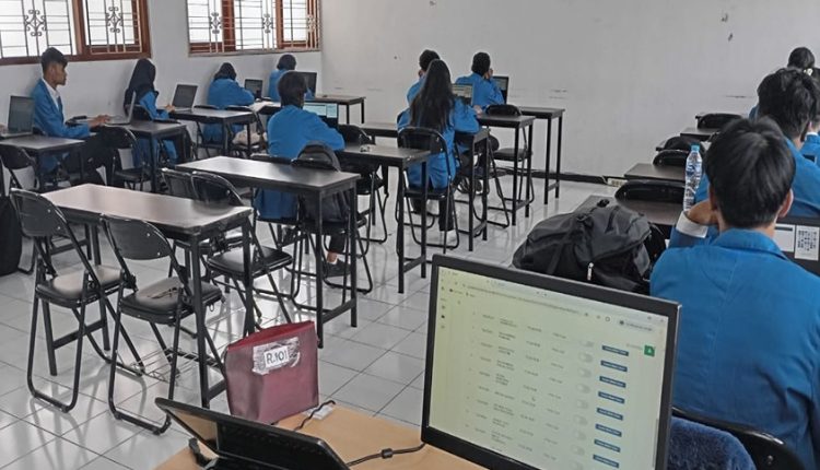 UTS UBSI kampus Solo Berjalan Kondusif, Mahasiswa Antusias Jalani Evaluasi Semester