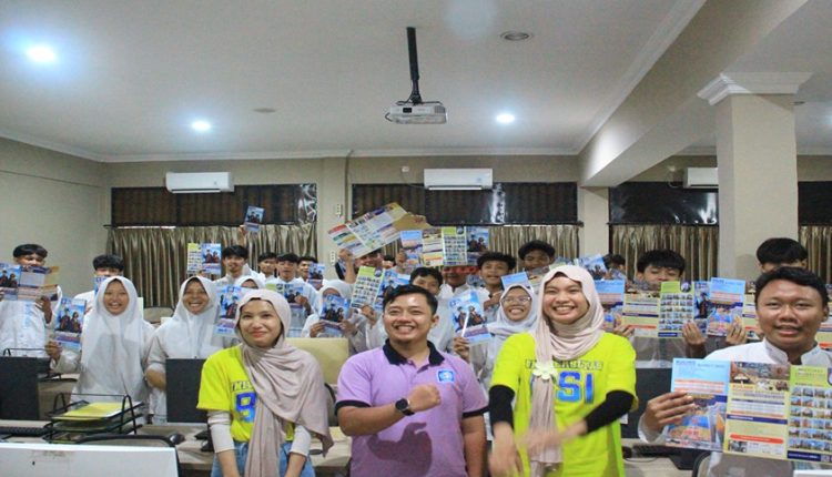 Kupas Tuntas Mikrotik, UBSI Kampus Jatiwaringin Bangun Semangat Digital Siswa SMK Sandikta