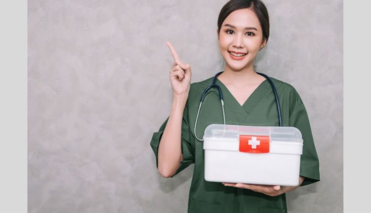Menjadi Perawat Tak Cukup dengan Ilmu, Arumba Ajarkan Sisanya
