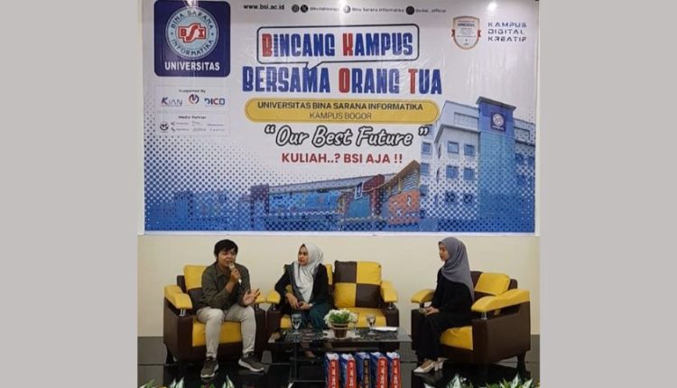 Hadirkan Alumni