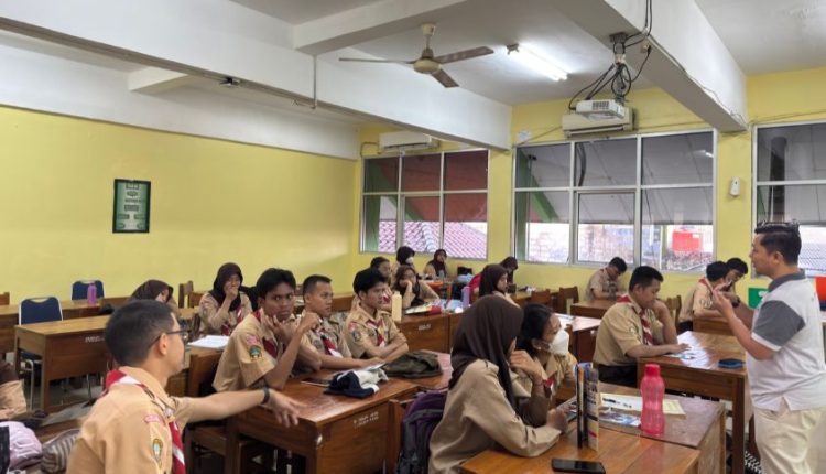 Berbasis Teknologi