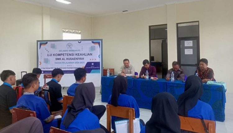 SMK Al Husaeniyah Gandeng UBSI dalam UKK RPL 2025