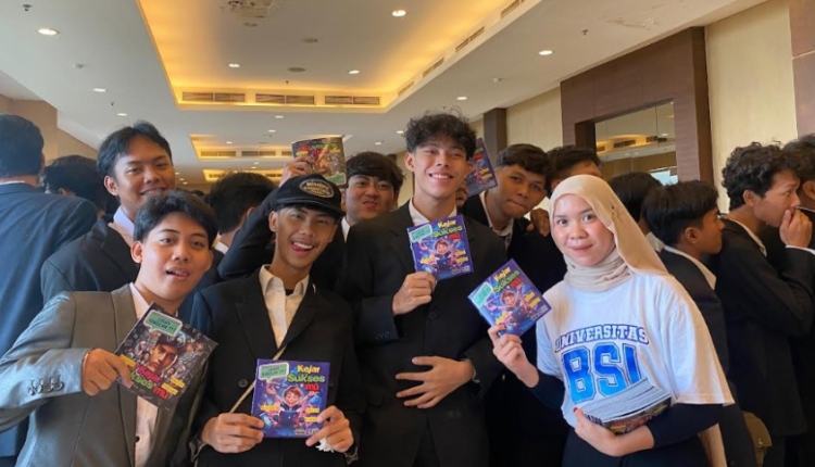 Foto bersama siswa kelas XII SMK Cengkareng 1 dan perwakilan UBSI Kampus Digital Kreatif dalam acara perpisahan dan pelepasan siswa tahun 2025.