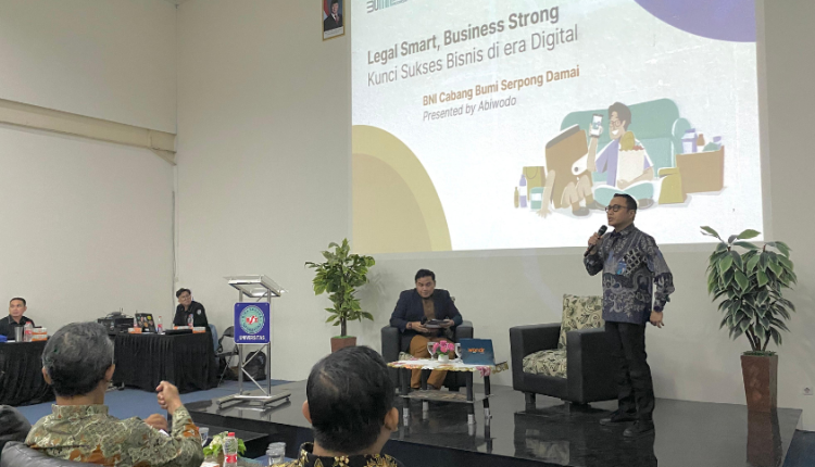 Seminar Hukum Bisnis bertema “Legal Smart Business Strong” di UBSI Kampus Cengkareng, hadirkan pembicara Abiwodo untuk edukasi hukum bisnis digital bagi mahasiswa dan pelaku UMKM.