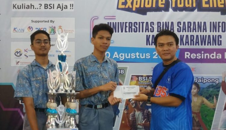 Acilla Familia Bawa Pulang Trofi Juara BSI Flash 2025, Beasiswa UBSI Menanti
