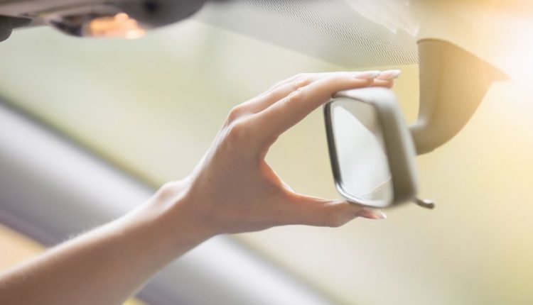 Strobo Tak Lagi Sekadar Lampu, Tapi Cermin Kesenjangan