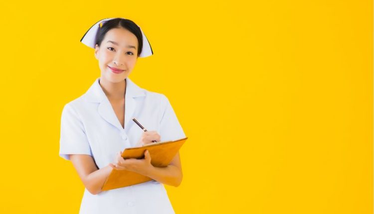 Di Balik Seragam Putih, Peran Perawat dalam Menjamin Keselamatan Pasien di Era Kesehatan Modern