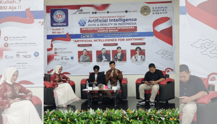 Narasumber sedang menjelaskan materi "generasi muda siap hadapi AI" kepada peserta dalam Seminar Kemerdekaan Digital di UBSI Kampus Bekasi