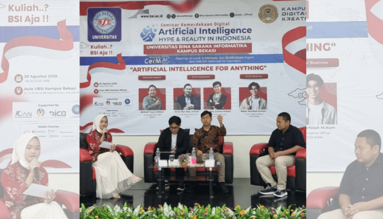 Narasumber sedang menyampaikan materi Strategi Menciptakan Pembelajaran yang Lebih Personal dalam Seminar Kemerdekaan Digital