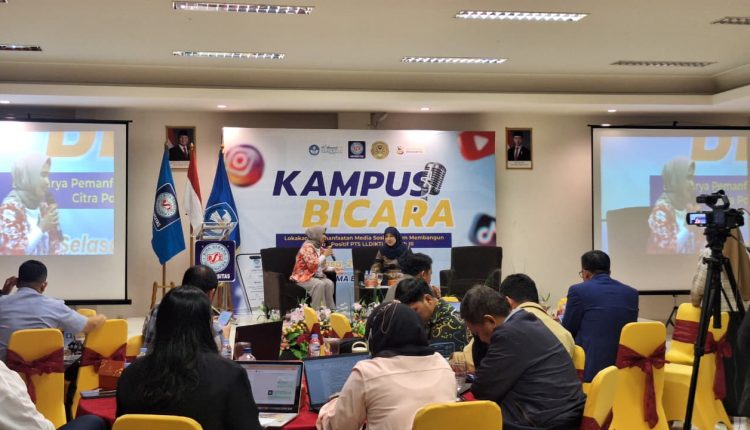 kampus bicara