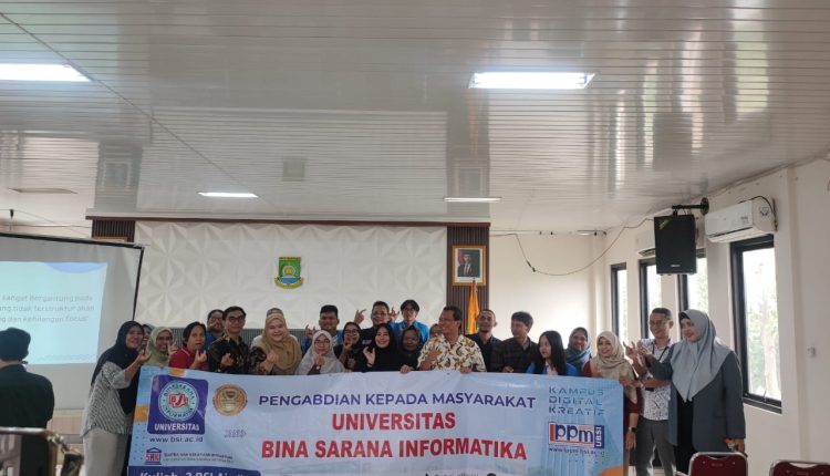 Pelatihan Bahasa Inggris untuk Tata Pamong Paninggilan Utara Tingkatkan Kualitas Pelayanan Publik