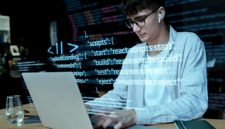 Ingin Jadi Programmer Handal? UBSI Jawab Mimpimu Lewat Program Rekayasa Perangkat Lunak