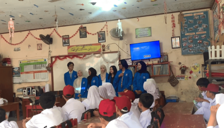 Mahasiswa UBSI Sukabumi Melaksanakan Pengabdian kepada Masyarakat di SD Negeri Sukasari