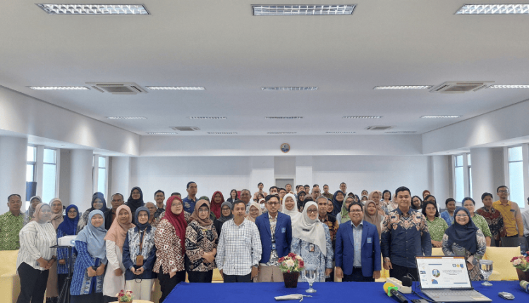 Foto Bersama UBSI Jadi Tuan Rumah Pembinaan MGMP Jenjang SMK, Bahas Penerapan AI dalam Dunia Pendidikan